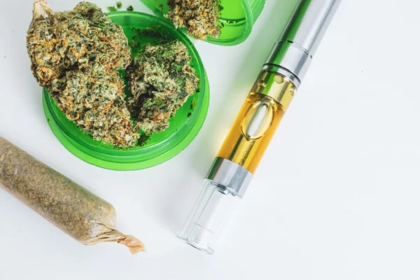 Smoking vs vaping weed